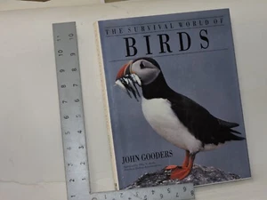 The Survival World of Birds by John Gooders HC DJ Hardcover dust Jacket - Picture 1 of 5