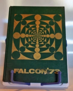 Anuario Falcon Russelll 1973 Junior High School tapa dura Milpitas California - Imagen 1 de 4