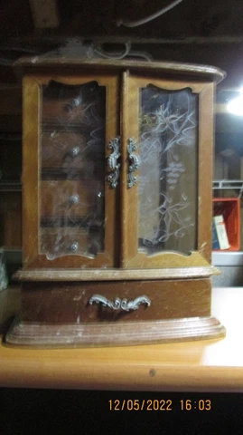 Vintage Musical Jewelry Cabinet Cover