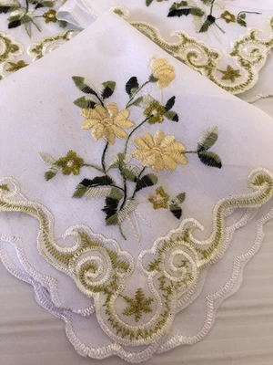 Pañuelo vintage bordado floral dama de honor dorado plata pergamino vieira x5 Foto 1 de 4