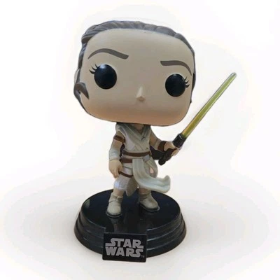 Star Wars Episode IX - Rey with Yellow Saber Pop! Vinyl Figure #432 - Loose - image 1 of 4