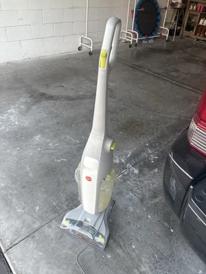 Проводной пылесос для жесткого пола Hoover FloorMate Deluxe для твердых пород дерева, винила, керамики - Изображение 1 из 4