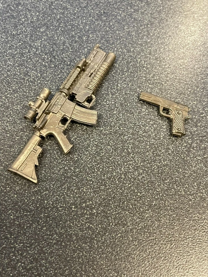 Marvel Legends WINTER SOLDIER 6” Scale (GUNS/ACCESSORIES)(CRIMSON DYNAMO) MINT - Image 1 of 4