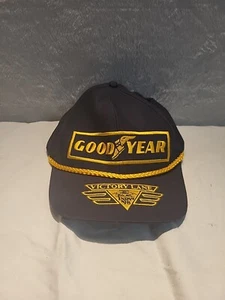 De colección Goodyear Neumáticos #1 en Carreras Cuerda Snapback Sombrero Gorra Camionero Hecho en EE. UU. - Imagen 1 de 4