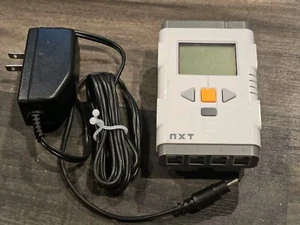 LEGO Mindstorms NXT intelligent Brick Controller Battery, Charger - Picture 1 of 3