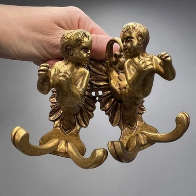 Pair of Antique Baroque-Style Bronze Coat Hooks with Cherub Figures Baroque Styl - Image 1 of 4