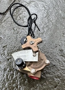 Toro 220 Series Brass Valve Model 220 26-04 / 1” NOS - Picture 1 of 5