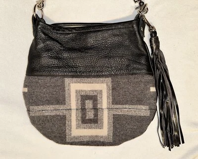 Bolso Bandolera Boho Azteca de Cuero Guijarro Flecos Borla Gris Negro Foto 1 de 4