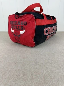 Vintage Chicago Bulls NBA Basketball Black Duffle Gym Bag Jordan 90s - Picture 1 of 12