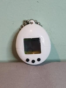 Bandai Tamagotchi weiß getestet - Bild 1 von 5