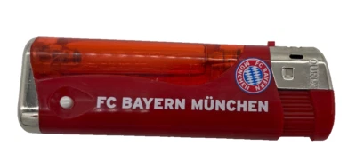 FC BAYERN MÜNCHEN AG FC Bayern München Feuerzeug mit Schriftzug und Logo