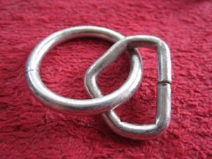 6 VINTAGE NOS ANCHOR BRAND 7/8" TRIANGLE AND 1 1/8" RING, USA MADE - Picture 1 of 3