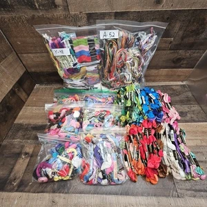 Vintage Embroidery Thread Lot Cross Stitch Crafts 5 Christmas Pattern Books DMC - Picture 1 of 24