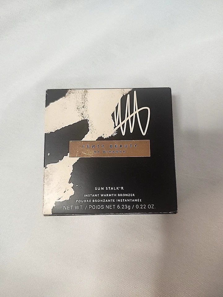 NEW Fenty Beauty by Rihanna - Sun Stalk'r Instant Warmth Bronzer "Bajan Gyal" - Image 1 of 1