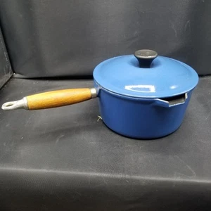 Vintage Le Creuset Blue #20 Double Pour Saucepan Wood Handle Cast Iron - Picture 1 of 7