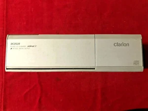 CLARION CARICATORE 6 CD DCZ628 DCZ-628 CHARGER CHARGEUR USATO CON USCITA OTTICA - Foto 1 di 4