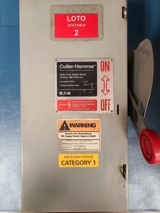 Cutler Hammer DH361NGK Heavy Duty Safety Switch 30AMP Fusible - Picture 1 of 4