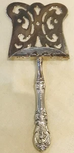 Reed & Barton Sterling Silver Handled Asparagus Server - Picture 1 of 12