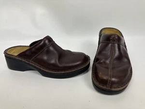 Naot Shoes Comfort Slides Closed Toe Brown Womens Size US 7 EU 38 - Picture 1 of 8