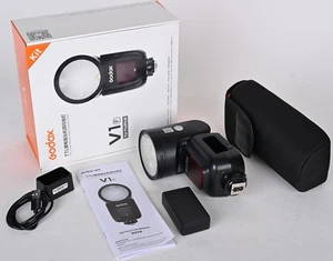 Godox V1F Fujifilm Round Head TTL Bouce Swivel Zoom Flash in Box - Picture 1 of 12