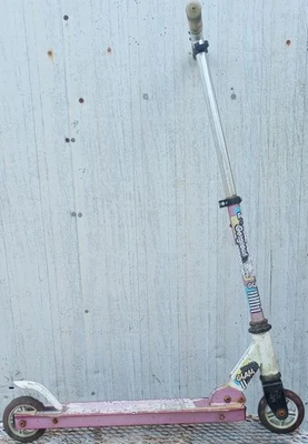 Scooter Dynacraft vintage de principios de 2000 Foto 1 de 4