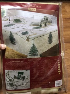 Spode Christmas Tree Oblong Tablecloth 60” X 120” - Picture 1 of 11