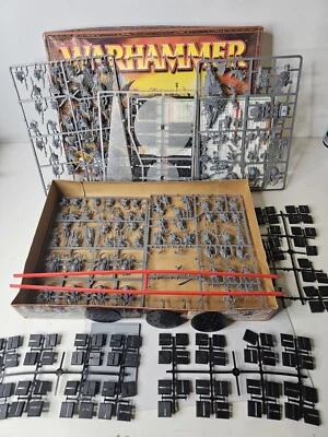 Warhammer Fantasy "Battle for Skull Pass" Juego (Dwarfs v Goblins) INCOMPLETO  Foto 1 de 4