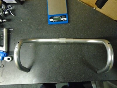 Manillar vintage Cinelli 66-42 Campione del Mondo, cable oculto perforado en muy buena condición * Foto 1 de 4