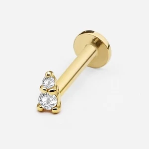 Orecchino a perno Labret filettato internamente triangolo micro zirconi oro massiccio 14k, calibro 18 - Foto 1 di 7