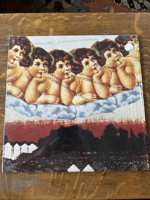 THE CURE VINYL"JAPANESE WHISPERS" (1983) SIRE MINT CONDITION - Image 1 of 4