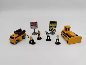 Funrise Micro Action Micro Machines Construction Vehicles Bulldozer & Dump Truck - Picture 1 of 11