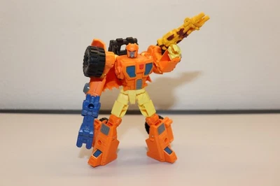 Transformers Generations Thrilling 30 Scoop completo Hasbro IDW Deluxe Foto 1 de 3