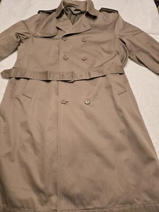 Oleg Cassini Men's Tan Trench Coat Size 46 R Long Removable Lining, Belted  - Picture 1 of 24