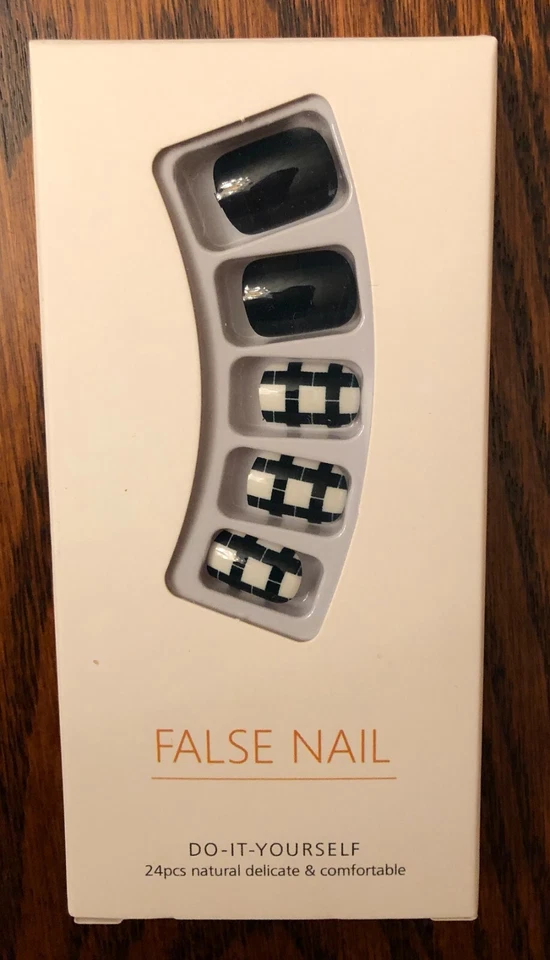 24Pcs False Nails Wearable Fake Nails Full Cover Acrylic Nail Tips Press On Nail - Image 1 of 1