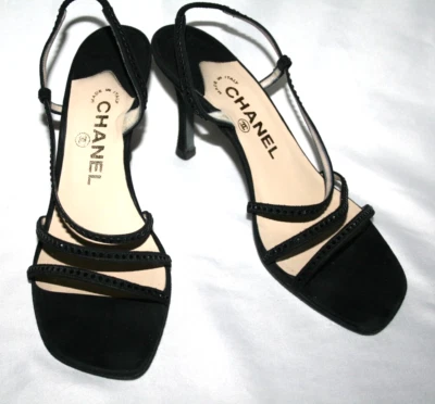 Tacón Chanel Vintage Logo CC Negro Gamuza Cristal Tirantes 37-1/2 Foto 1 de 4