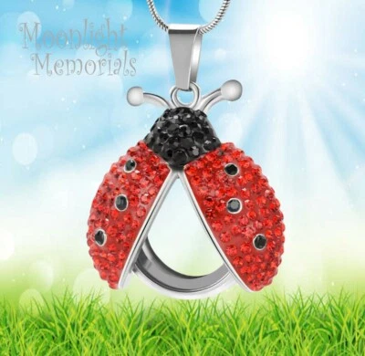 Nuevo Ladybug Medallón Insecto Cristal Cenizas Urna Cremación Memorial Collar Foto 1 de 2