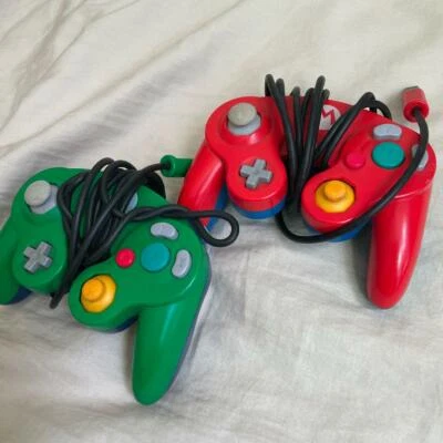 RARE Club Nintendo Limited Gamecube Controller Mario & Luigi TESTED lot2 - Image 1 of 2