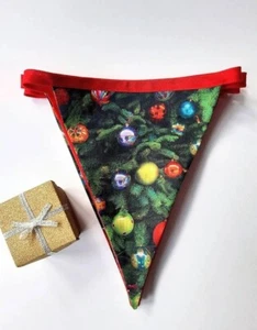 HECHO A MANO - Bola multicolor temática - Banderas triangulares (7) NAVIDAD - Imagen 1 de 4