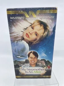 My Stepmother Is An Alien VHS Movie Tape Comedy Dan Aykroyd Kim Basinger - Picture 1 of 3