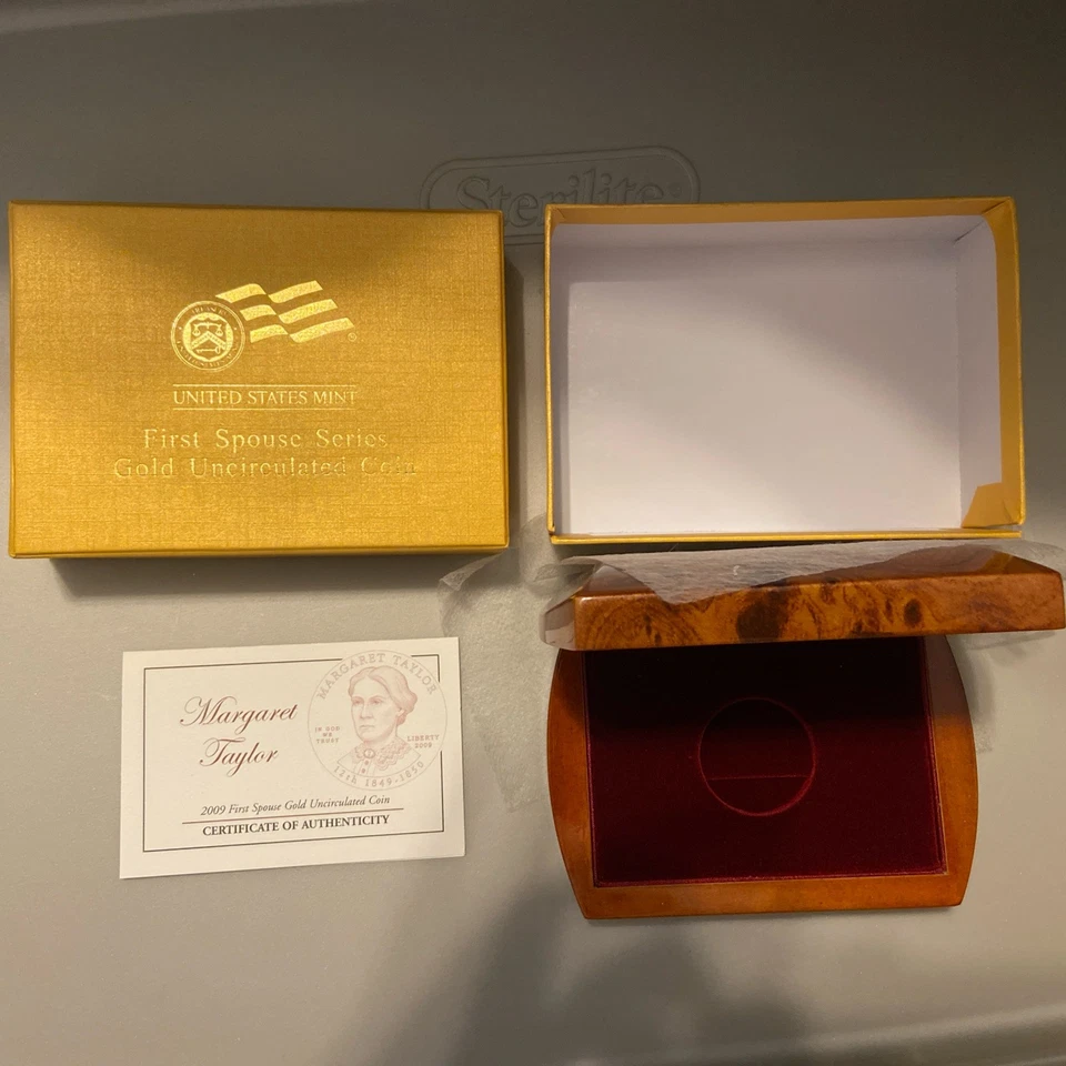 NO COIN— Box/COA/OGP ONLY 2009-W Margaret Taylor Uncirculated Gold First Spouse - Image 1 of 1
