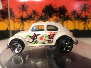 HOT WHEELS VW BUG VOLKSWAGEN BEETLE #731 FROM THE 1998 ARTISTIC LICENSE SERIES - Picture 1 of 12