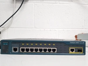 Cisco 2960 Series 8 Port Gigabit Switch WS-C2960-8TC-S tested - Zdjęcie 1 z 3