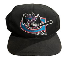 Vintage Greensboro Bats Outdoor Hat Co. 90s Minor League Snapback Cap Baseball