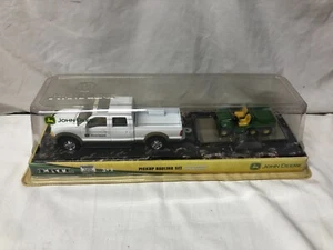 BRAND NEW SEALED ERTL John Deere Pickup Hauling Set Tomy - Picture 1 of 12