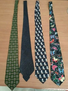 LOTTO CRAVATTE VINTAGE GIVENCHY, VON FURSTENBERG, CASCA,MARINO - Foto 1 di 3