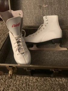 Chicago Women's White Leather Ice Skates Size 7 w/Trunk Carrying Case - Picture 1 of 2