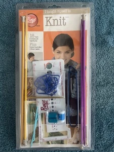 Boye I Taught Myself To Knit 18 Projects & Instructions Knitting Needles new - Picture 1 of 4