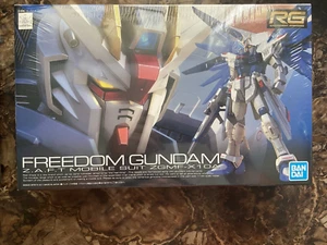 Bandai Hobby Gundam Seed ZGMF-X10A Freedom Gundam RG 1/144 Model sealed  - Bild 1 von 5