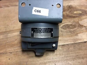 NULLMATIC PRESSURE REGULATOR 44-20 12699-20/8 VH - Picture 1 of 2