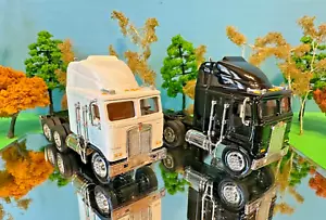 Kenworth K100 Twins, 1:64 Scale Die-Cast, Beautiful Snow White & Midnight Black - Picture 1 of 1